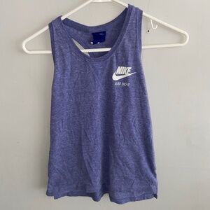 NIKE athletic tank top razorback